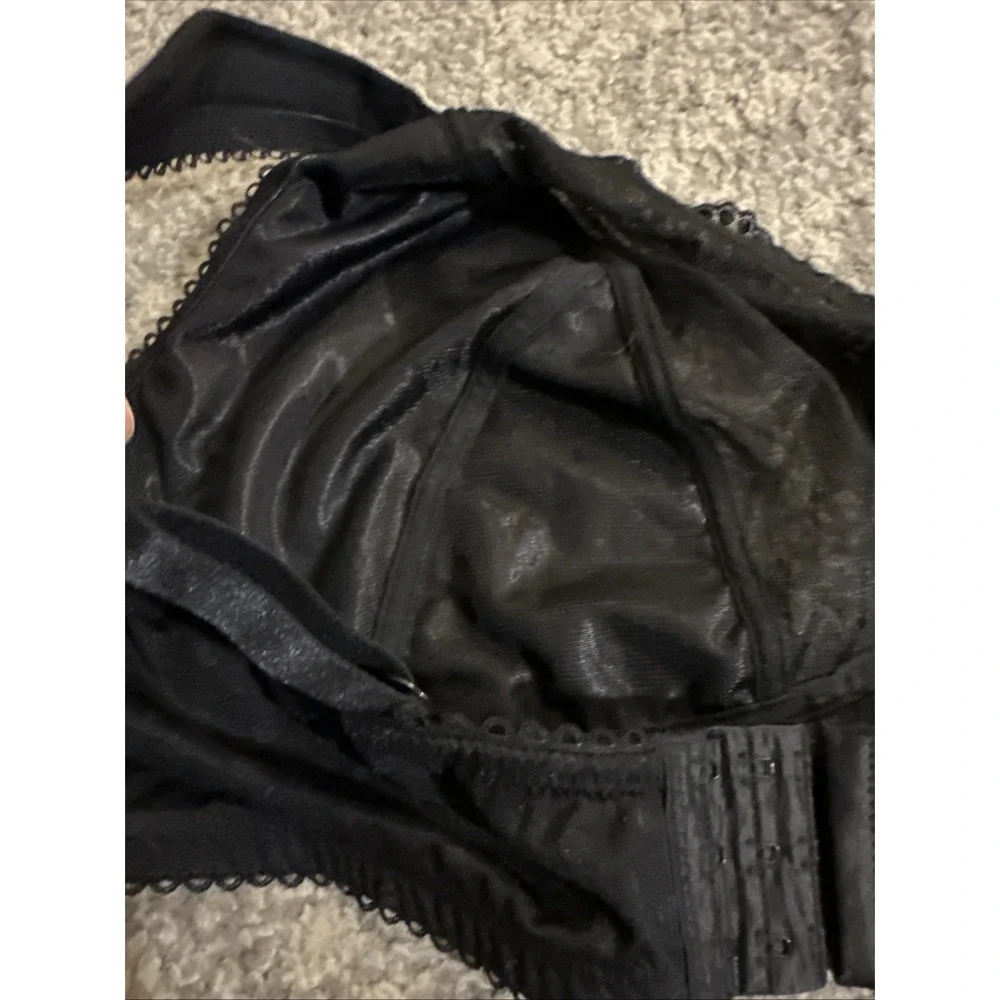 COMFORT CHOICE Women's Black Wireless Bra Size 48 C Lace Detail